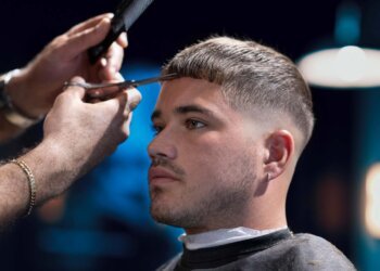 Tren Model Rambut Pria Terbaru 2024