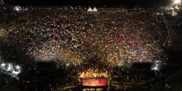 100 Gerobak Kuliner Gratis Ikut Ramaikan Nobar Laga Semi Final Indonesia Vs Uzbekistan di Tugu MNEK - Utama