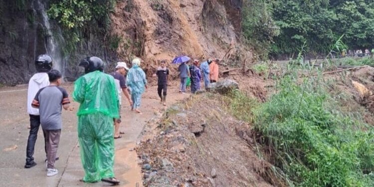 UPDATE Banjir dan Galodo (Longsor) Sumbar: 35 Orang Meninggal Dunia - Featured