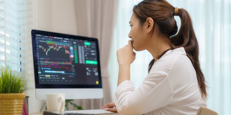 Perempuan Harus Menguasai AI Generatif: 4 Alasan Krusial di Tengah Kekhawatiran Perempuan