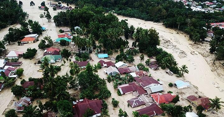 3 Kabupaten Terdampak Parah Banjir Bandang dan Longsor 3 Kabupaten Terdampak Parah Banjir Bandang dan Longsor - Featured