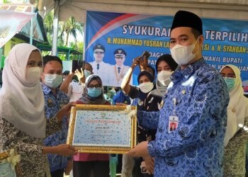 Bidan Pulau Balang Lompo Pangkep Sulsel Viral Terjang Badai, Diberi Penghargaan