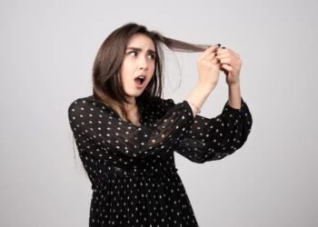 Conditioner Malah Bikin Rambut Lepek dan Bau? Ini Faktanya!