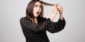 Conditioner Malah Bikin Rambut Lepek dan Bau? Ini Faktanya!