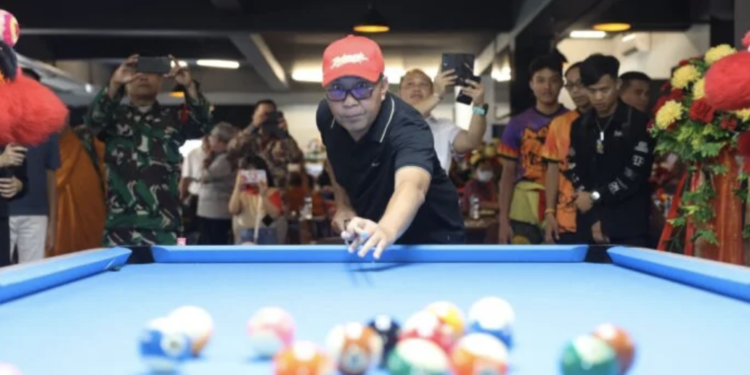 Danny Pomanto Dorong Anak Muda Makassar Salurkan Energi Positif dengan Olahraga - Featured