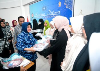 TP PKK Kota Makassar Beri Bantuan Paket Kain Kafan Ke Seluruh PKK Kecamatan