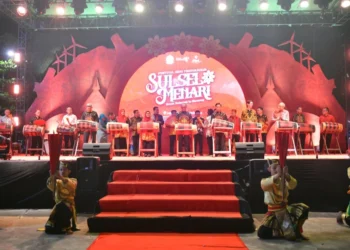Kreativitas Desainer Lokal di Festival Sulsel Menari 2024: Dekranasda Beri Dukungan Penuh
