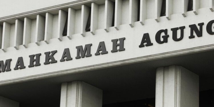 Syarat Usia Calon Kepala Daerah Diubah MA, PKS Siapkan Anak Muda Maju Pilkada - Utama