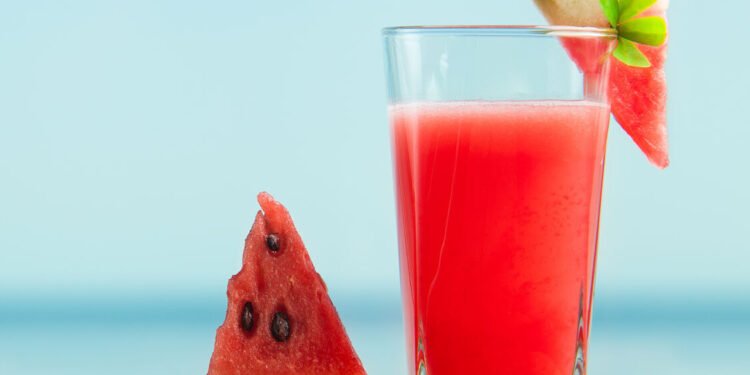 Rahasia Kulit Glowing dengan Masker Semangka: Manfaat dan Cara Membuatnya - Utama