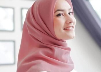 Panduan Hijab Segi Empat: Tampil Cantik dan Elegan
