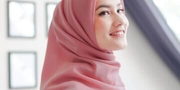 Panduan Hijab Segi Empat: Tampil Cantik dan Elegan
