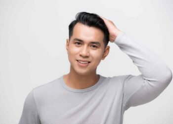 Panduan Praktis: Merawat dan Menata Rambut Pria di Rumah