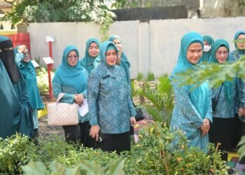 Indira Yusuf Ismail Dampingi Pj Ketua TP PKK Sulsel Tinjau Kelurahan Manggala dalam Verifikasi Lomba Kelurahan