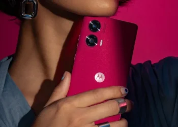 Motorola Edge 50 Neo Segera Hadir: Pilihan RAM dan Warna yang Menggoda