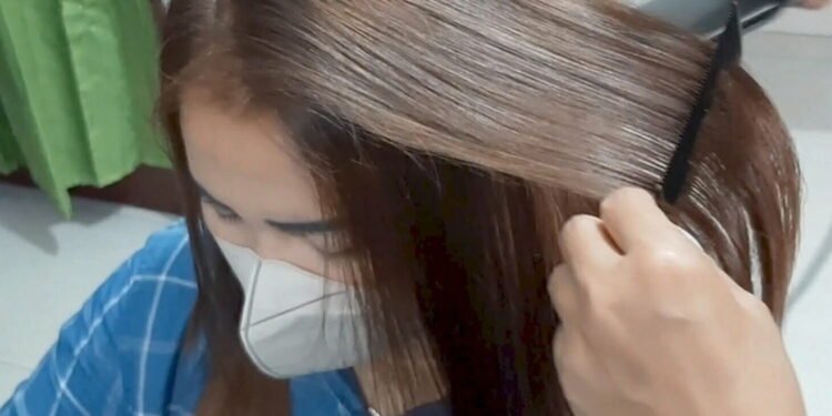 Cara Merawat Rambut Sehabis Diwarnai Agar Tetap Sehat dan Berkilau - Featured