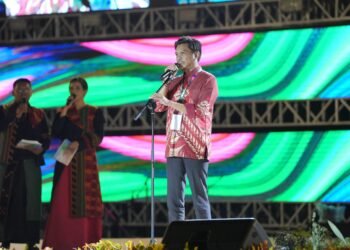 Pj Sekda Firman Pagarra Launching Logo Makassar Fashion Week