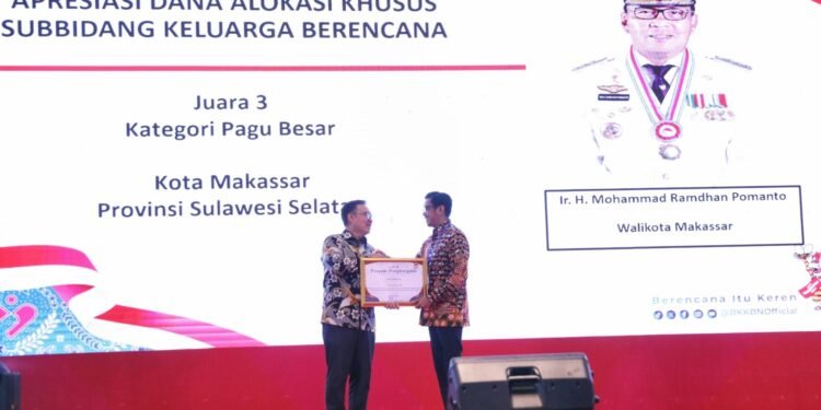 Realisasi Dana BOKB Masuk Kategori Tinggi, Makassar Diganjar Penghargaan dari BKKBN - Featured