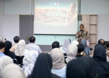 Danny Pomanto Paparkan Konsep Makassar Low Carbon City di ITB