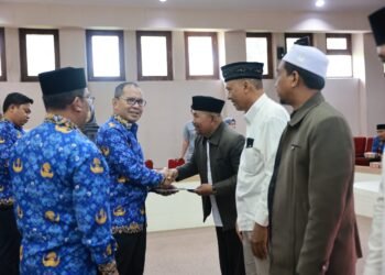 50 Imam Kelurahan Terima SK dari Wali Kota Makassar: Meningkatkan Kualitas Keimanan Umat