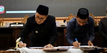 Paripurna Terakhir DPRD Makassar: Empat Ranperda Disahkan, Kota Siap Berkembang