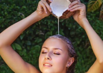 Santan Ajaib: Perawatan Alami untuk Rambut Indahmu!