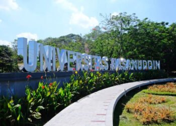 Unhas Kukuhkan Tiga Guru Besar Baru dalam Bidang Sains dan Teknik