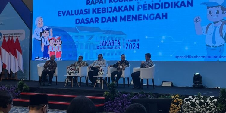 Evaluasi Pendidikan 2024: Kepala Disdik Makassar Angkat Komitmen Inklusif, Semua Harus Sekolah 90b85b49 8f27 4a0b 9545 9507fc77b0d1.jpeg