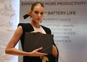 Repiw Asus Zenbook S14 Oled Ux5406 909x658.jpg