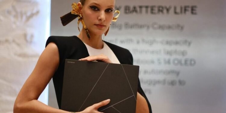 Repiw Asus Zenbook S14 Oled Ux5406 909x658.jpg