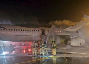 Wartakita Kebakaran Pesawat Di Busan 3