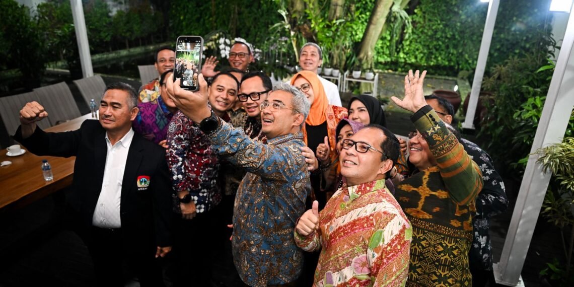 Forum Walikota Senior Resmi Dibentuk, Buah Dari Temu Alumni Dewan APEKSI di Bandung