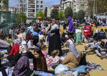 Ketika Istanbul Berguncang 6,2 SR saat perayaan Hari Anak