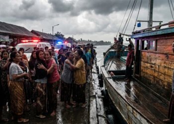 Gugur Saat Antar Bantuan: Camat Liukang Tupabbiring dan 2 Relawan Tewas Tenggelam di Perairan Pangkep