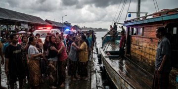 Gugur Saat Antar Bantuan: Camat Liukang Tupabbiring dan 2 Relawan Tewas Tenggelam di Perairan Pangkep