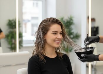 Ini Rahasia Smoothing, Rebonding, & Keratin Biar Rambut Lurus Natural & Nggak Rusak - Utama