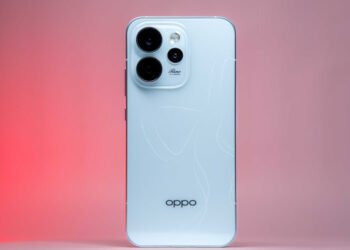 Oppo Reno15 Pro (Mini): Flagship Kompak dengan Kamera 200MP & Baterai 6200mAh – Worth It?