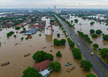 Banjir Jakarta Meluas: 132 RT dan 22 Ruas Jalan Terendam Air Hingga 1,5 Meter