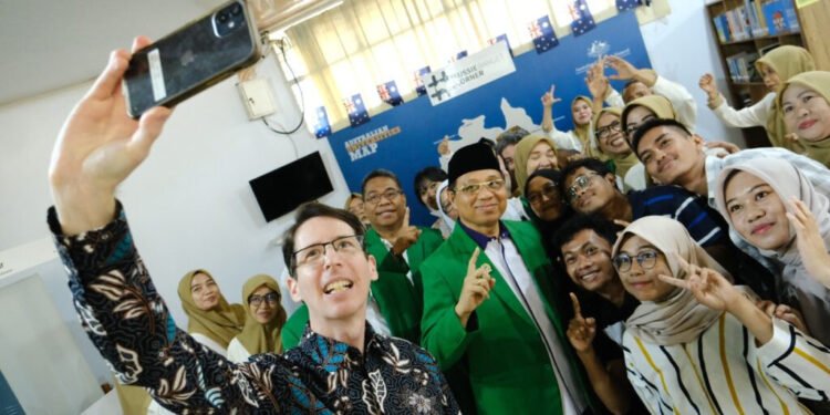 HUT ke-10 Konjen Australia di Makassar: Merajut Kisah Leluhur “Marege” dan Alumni Indonesia-Australia - Featured