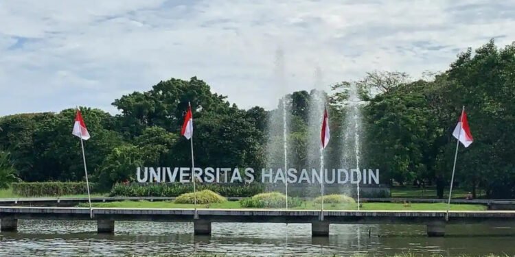 Rektor Unhas Instruksikan Dekan Identifikasi Mahasiswa Rawan Telat Lulus demi Efisiensi Pendidikan - Featured
