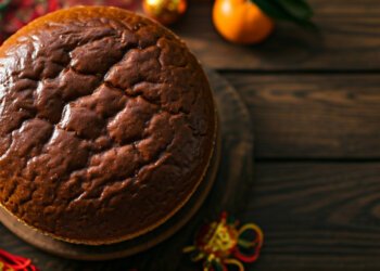 Kue Keranjang: Jejak Sejarah, Makna Mendalam, dan Keistimewaan di Balik Kelezatan Imlek