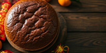 Kue Keranjang: Jejak Sejarah, Makna Mendalam, dan Keistimewaan di Balik Kelezatan Imlek