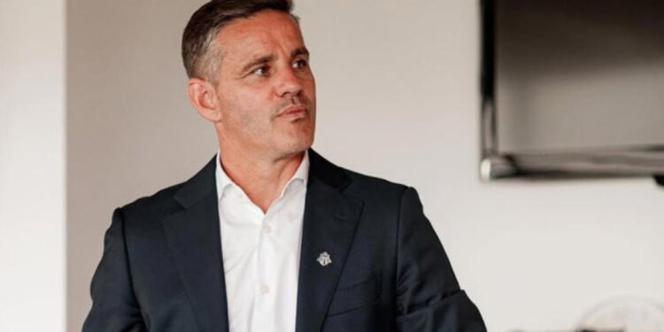 Visi John Herdman untuk Sepak Bola Indonesia: Standar Global dan Ambisi Piala Dunia 2030 - Featured