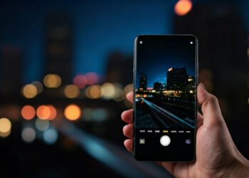 Samsung Galaxy S Series: Inovasi Kamera yang Mendefinisikan Ulang Fotografi Malam Hari dan Zoom Jarak Jauh