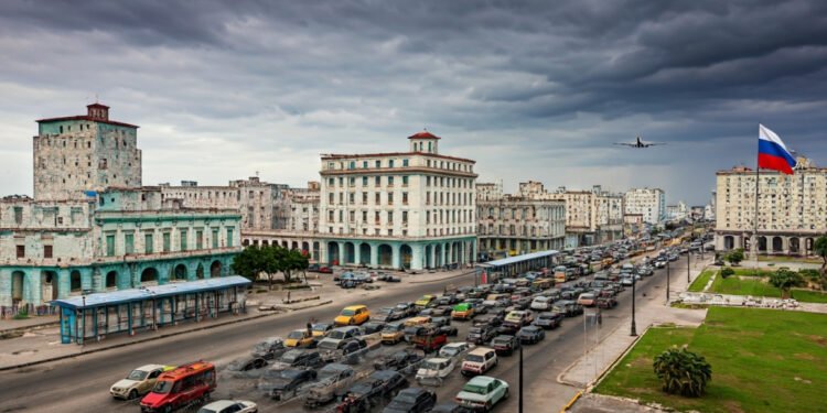 Rusia Evakuasi Ribuan Turis dari Kuba Akibat Krisis Bahan Bakar yang Dipicu AS - Featured