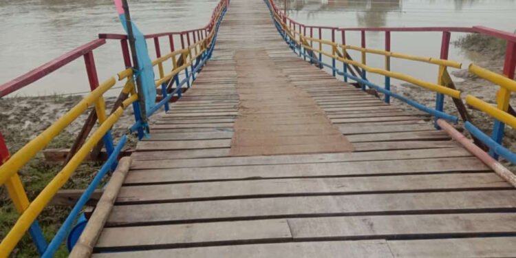 Makassar Bangun Jembatan dan Jalan Rp4 Miliar: Akhir Era Siswa Naik Sampan ke Sekolah di Romang Tangayya - Featured