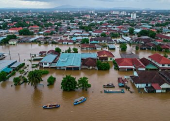 Tanggul Sungai Tuntang Jebol, Banjir Landa Jalur Semarang-Purwodadi