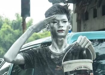 Dari Debu Jalanan ke Cahaya Runway: Kisah Mike Octavian yang Membuktikan Nasib Bisa Diubah