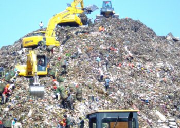 Longsor Maut di TPST Bantargebang Renggut 3 Nyawa: Sopir Truk dan Dua Pemilik Warung Meninggal