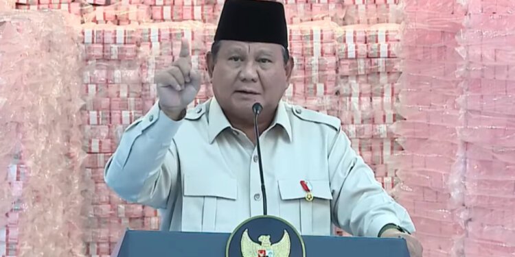 Prabowo Peringatkan Bahaya Longsor Sampah Bantargebang, Targetkan 34 PLTSa Atasi Timbunan 55 Juta Ton - Featured