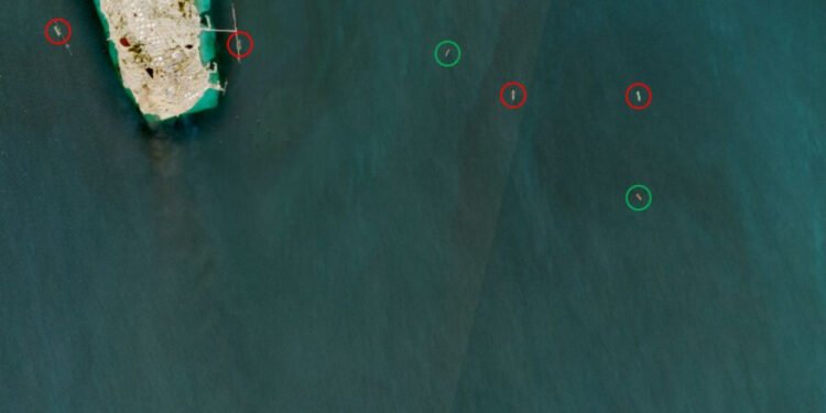 Pulau Kharg: Jantung Ekspor Minyak Iran Diluluhlantakkan Serangan AS, Implikasi Global Menanti - Featured